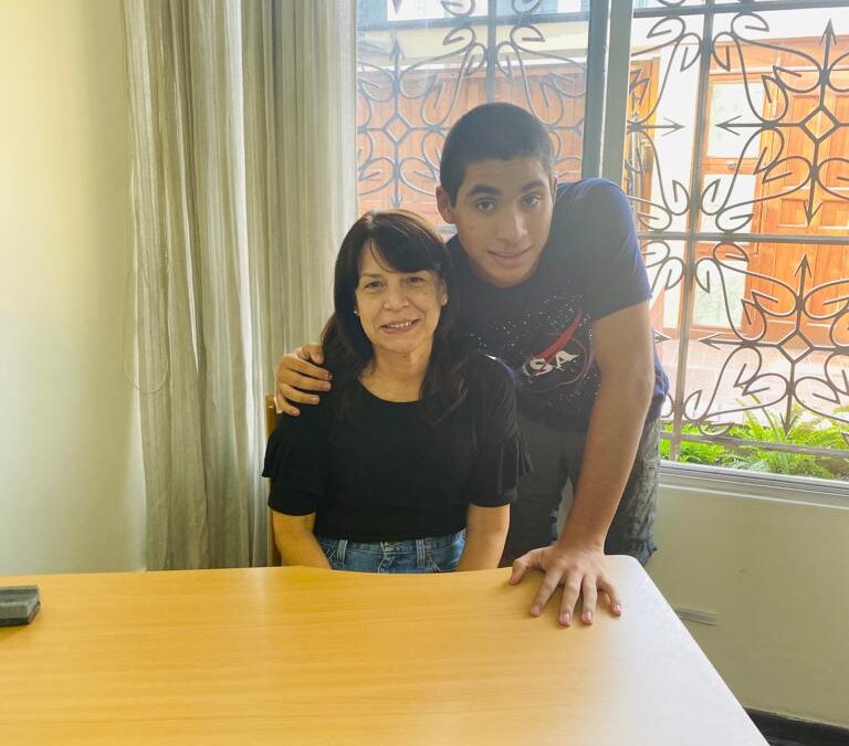 Mi ayuda y apoyo constante